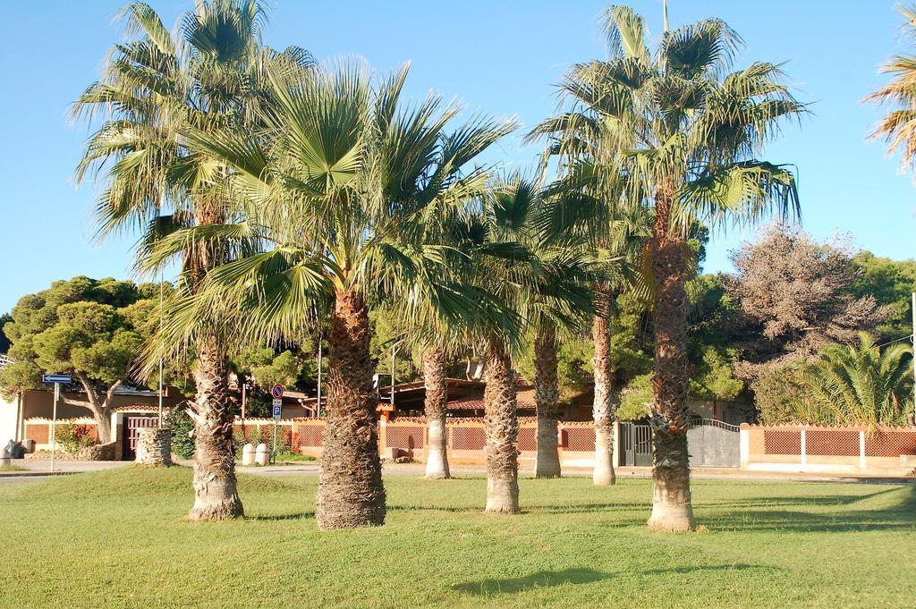 Apartments Casa Vacanze Porto Pino Ngoại thất bức ảnh